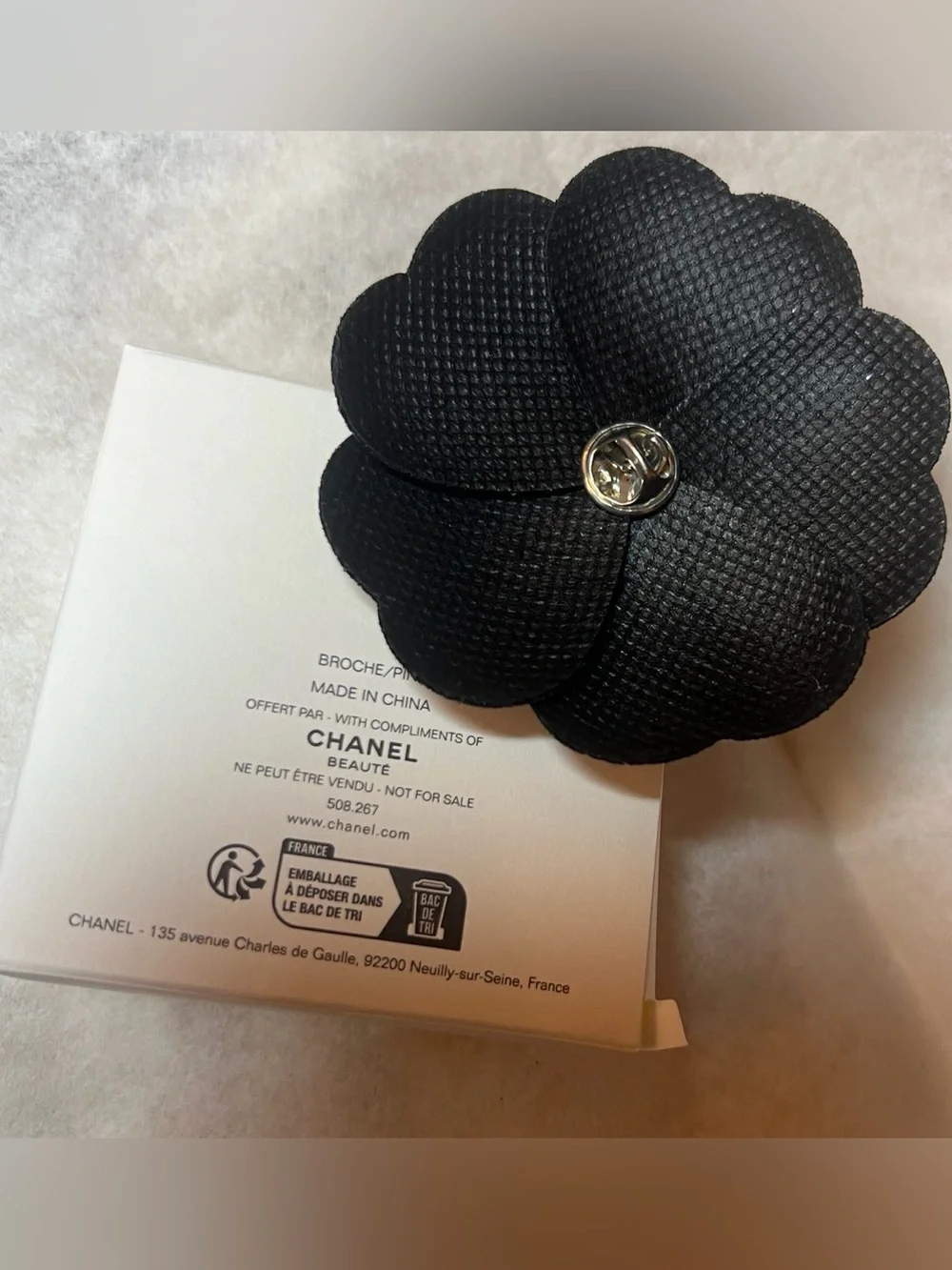 CHANEL Novelty Holiday 2025 Navy Sparkle Camellia Flower Pin